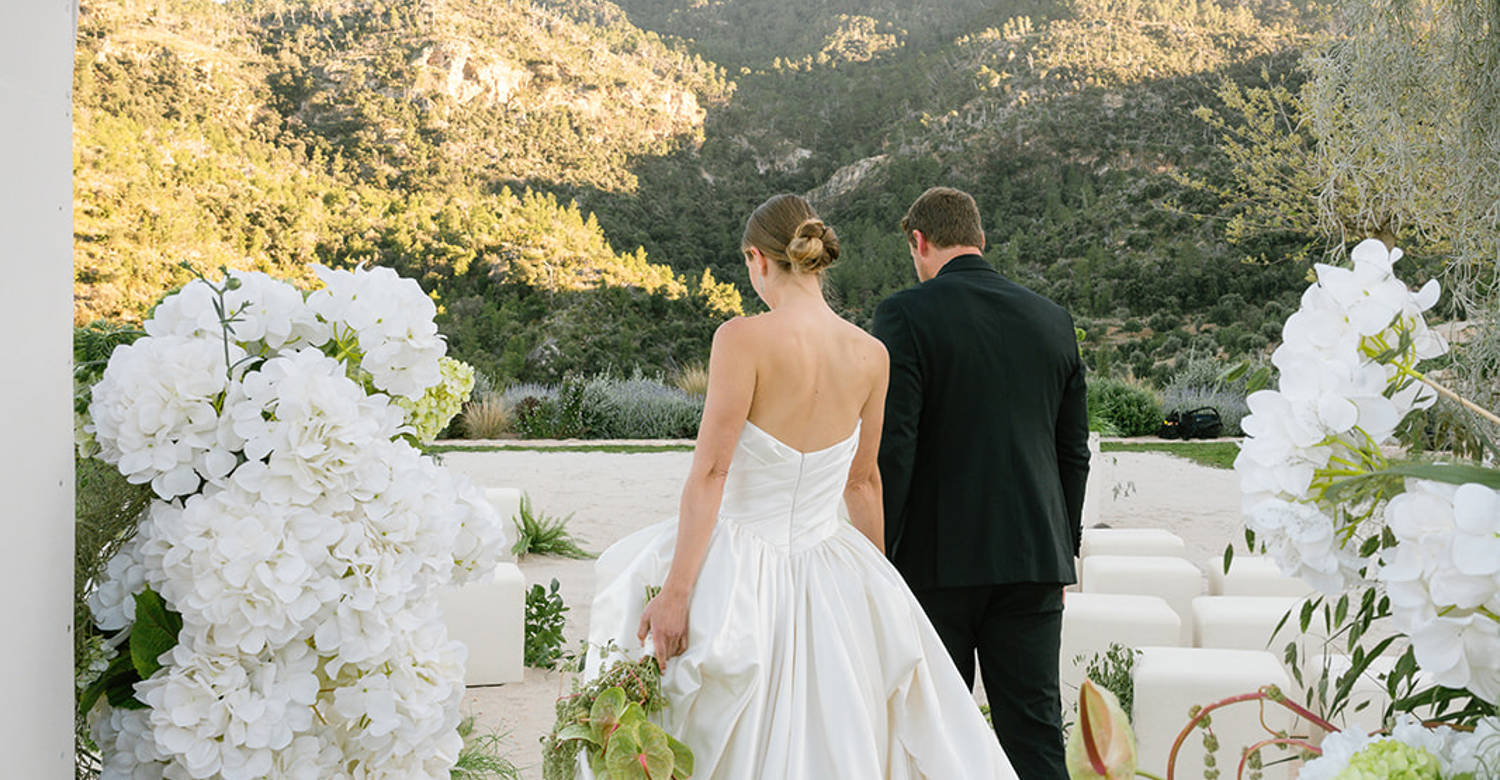 Credit: @bombillas_y_flores @puycermenophotography